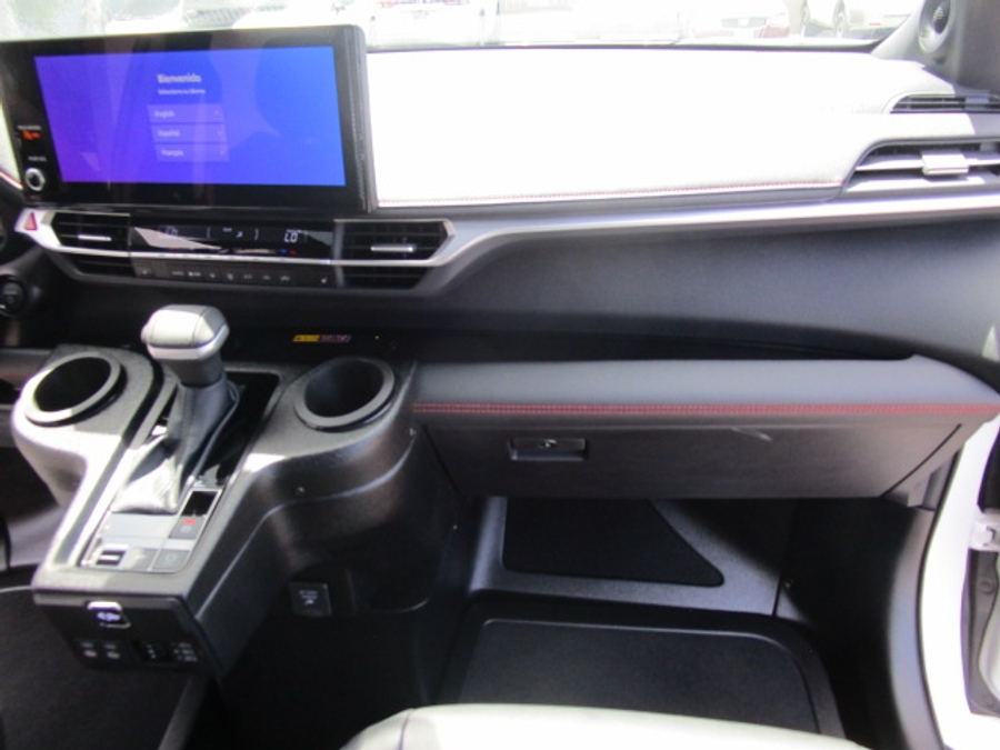 New 2026 Toyota Sienna Hybrid XSE Sport - BraunAbility Side Entry Entry In Floor Automatic Ramp