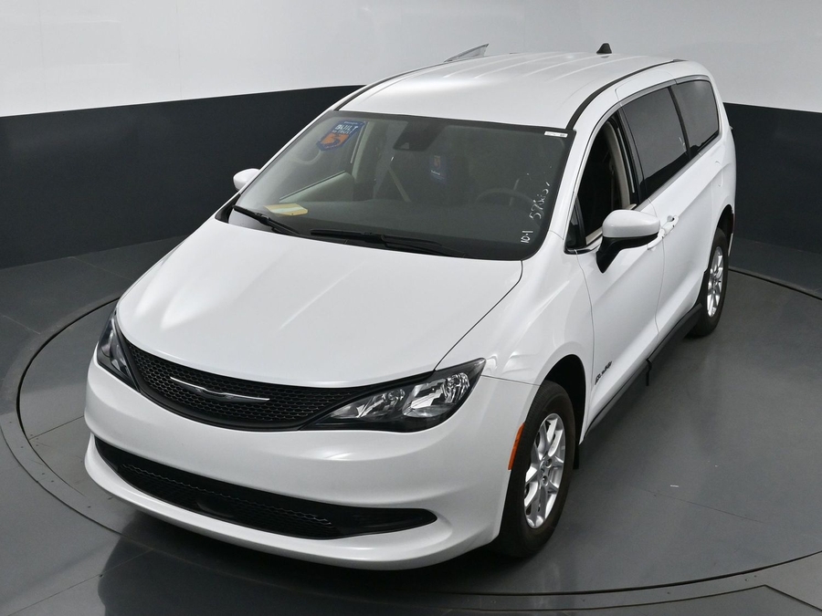 Used 2023 Chrysler Voyager LX - BraunAbility Side Entry Entry Fold Out Manual Ramp