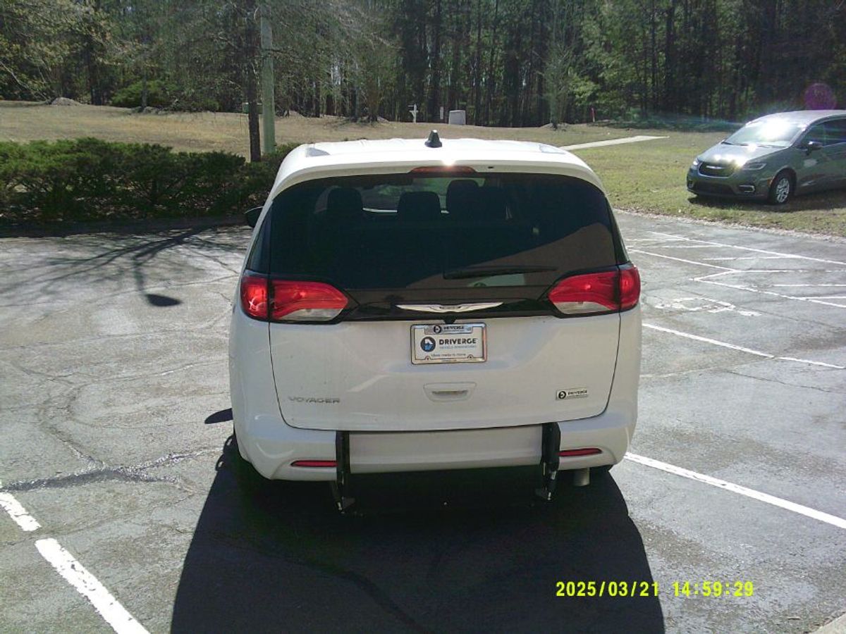 2024 CHRYSLER VOYAGER - Image 5