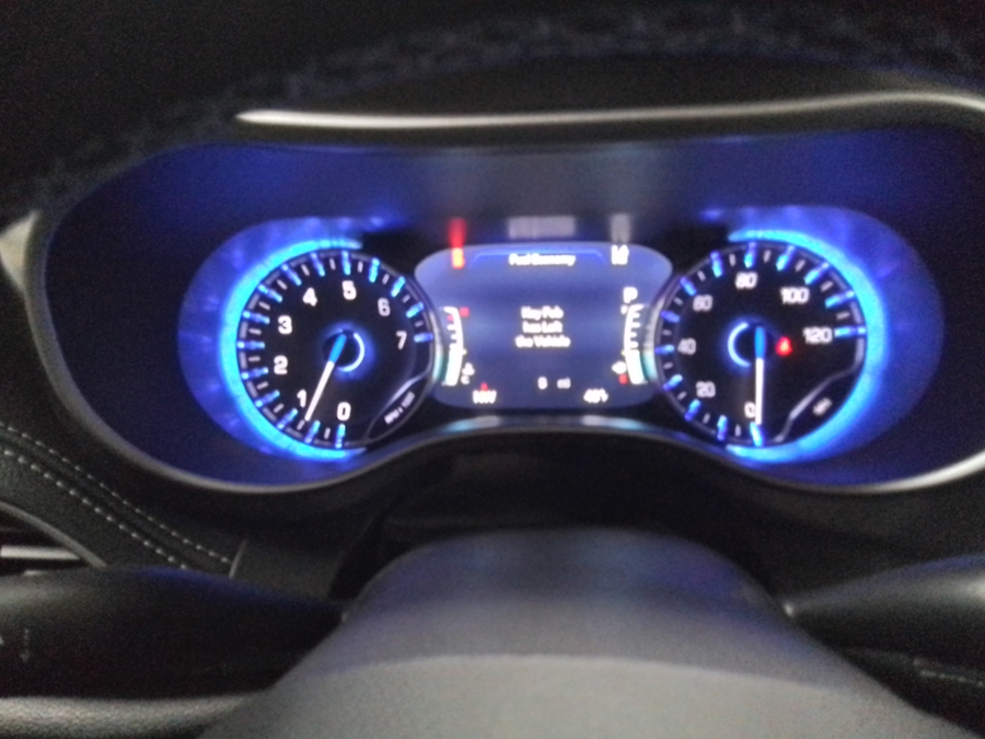 Número de imagen rojo Chrysler Pacifica 10