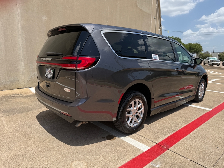 Used 2023 Chrysler Pacifica Touring L - BraunAbility Side Entry Fold Out Automatic Ramp