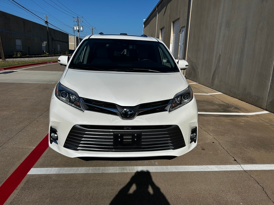 Used 2020 Toyota Sienna Limited - VMI Side Entry In Floor Automatic Ramp
