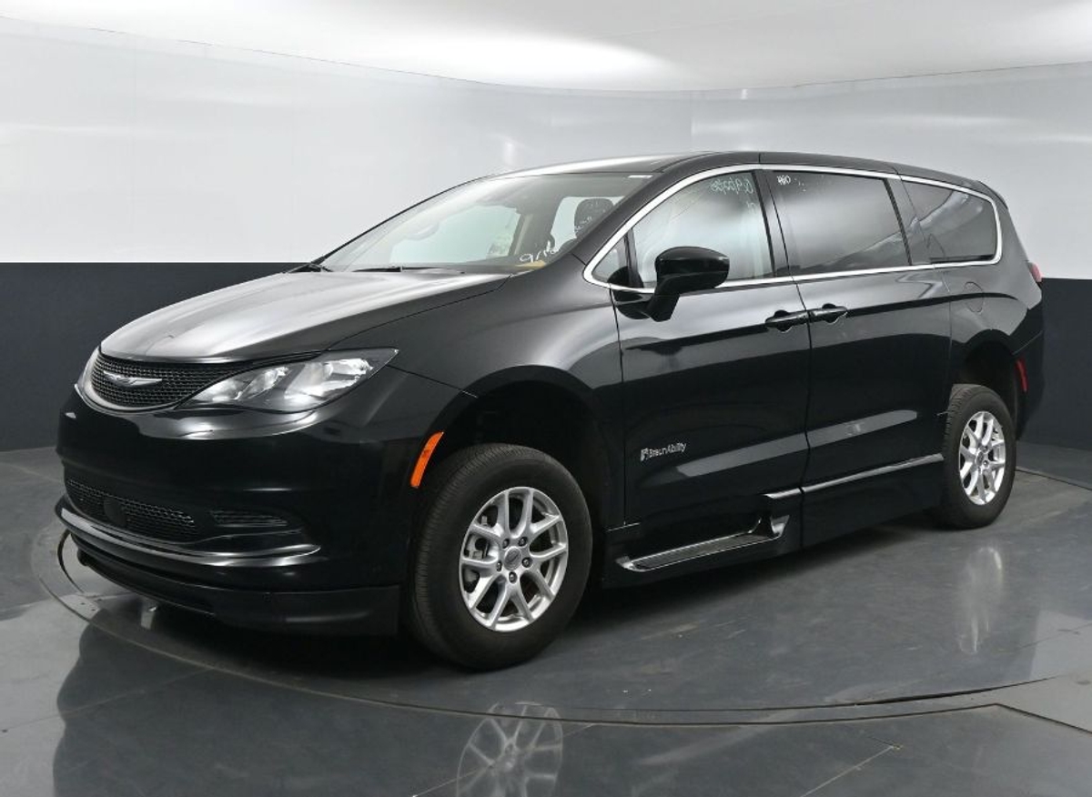 2023 CHRYSLER VOYAGER - Image 3