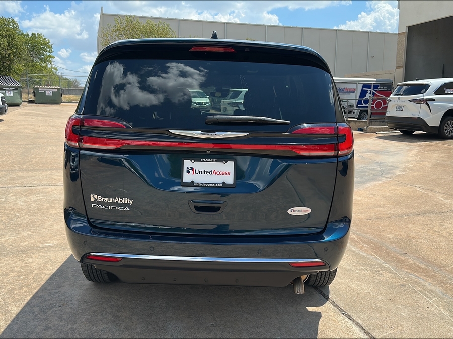 Used 2023 Chrysler Pacifica Touring - BraunAbility Side Entry In Floor Automatic Ramp