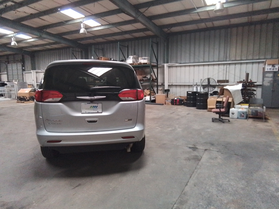 2023 CHRYSLER VOYAGER - Image 6