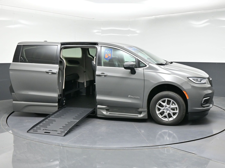 Used 2023 Chrysler Pacifica Touring L - BraunAbility Side Entry Fold Out Automatic Ramp