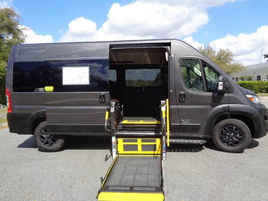 New 2024 Ram ProMaster SLT+ 2500 - Fenton Mobility Side Entry Entry Lift Automatic Ramp