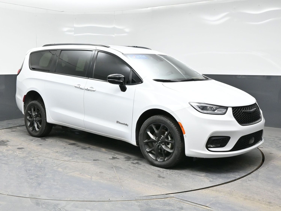 Used 2024 Chrysler Pacifica Touring L - BraunAbility Rear Entry Entry Fold Out Manual Ramp