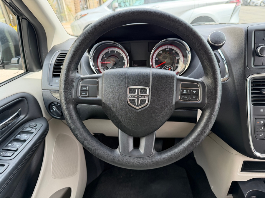 2012 Dodge Grand Caravan SXT - Photo 7