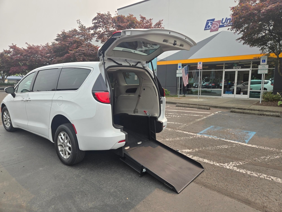 Used 2023 Chrysler Voyager LX - ATS Commercial Rear Entry Fold Out Manual Ramp