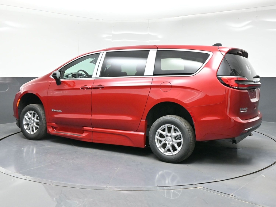Red Chrysler Pacifica image number 4