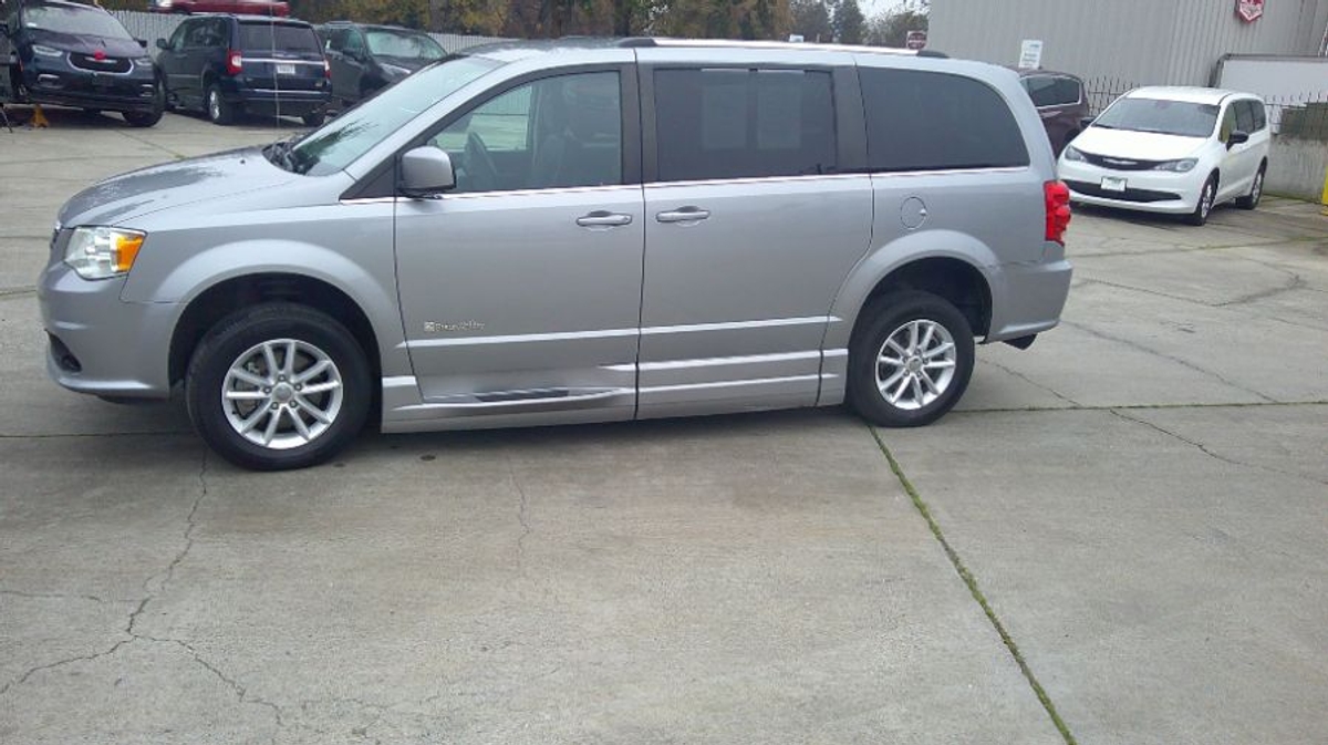 2018 DODGE GRAND CARAVAN - Image 11