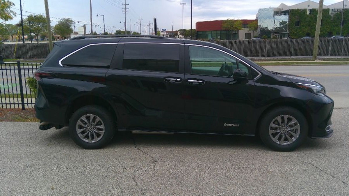 2024 TOYOTA SIENNA - Image 14