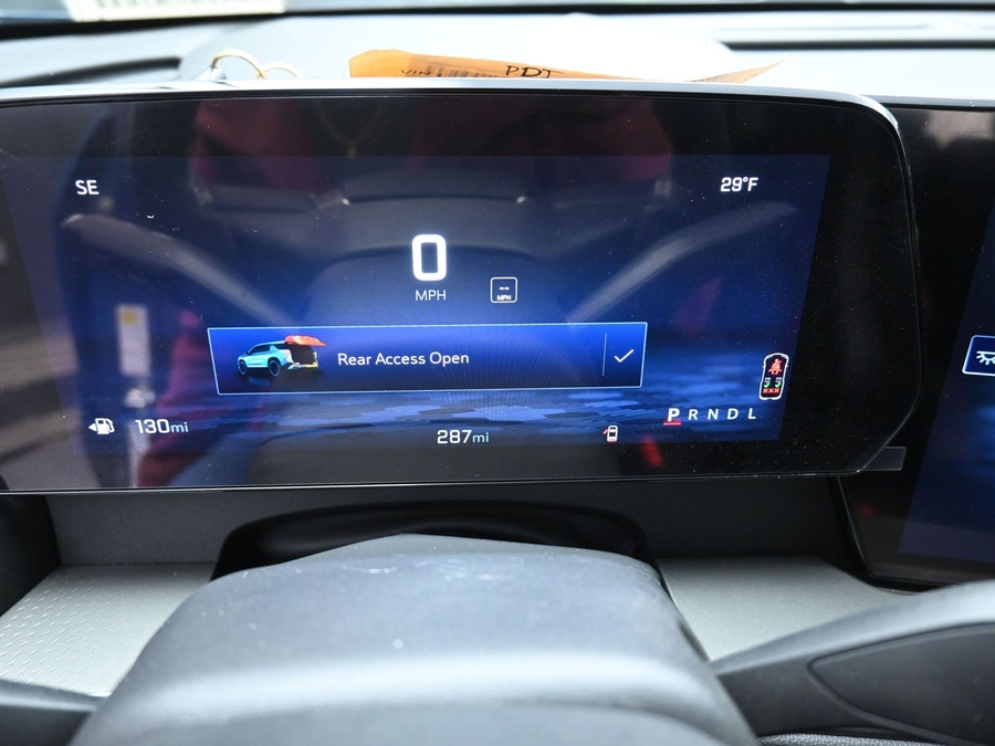 New 2025 Chevrolet Traverse 1LT Midnight - BraunAbility Side Entry Entry In Floor Automatic Ramp