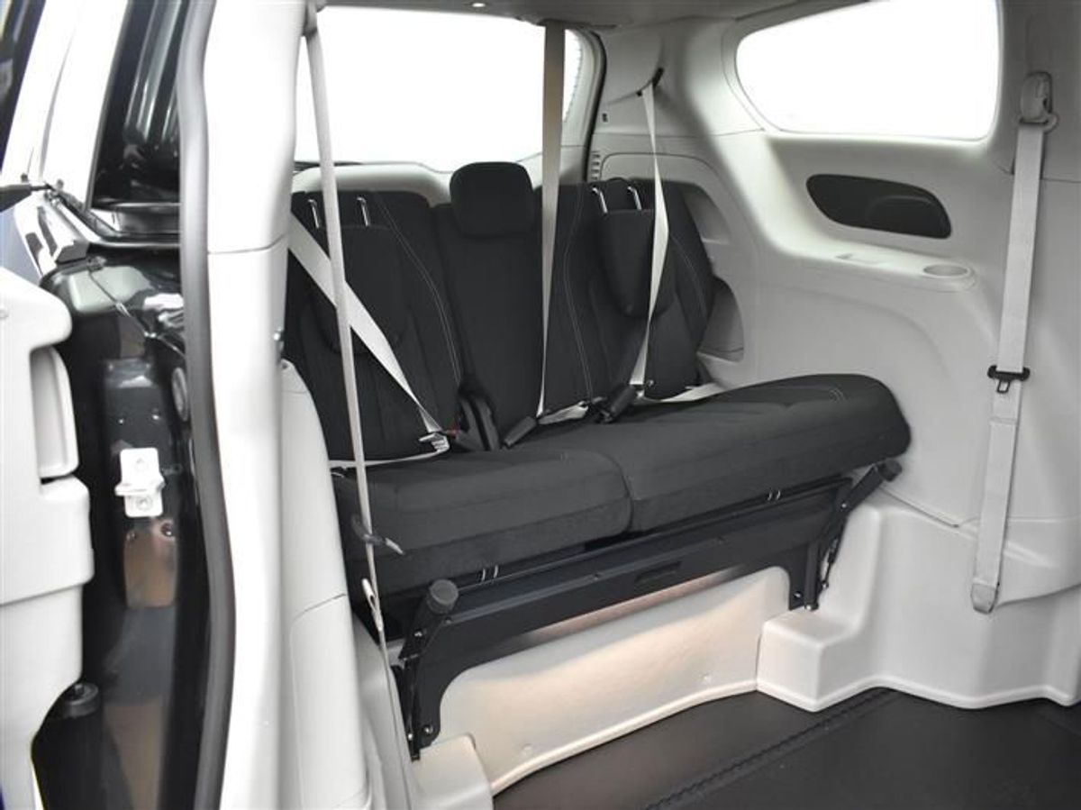 2023 CHRYSLER VOYAGER - Image 16