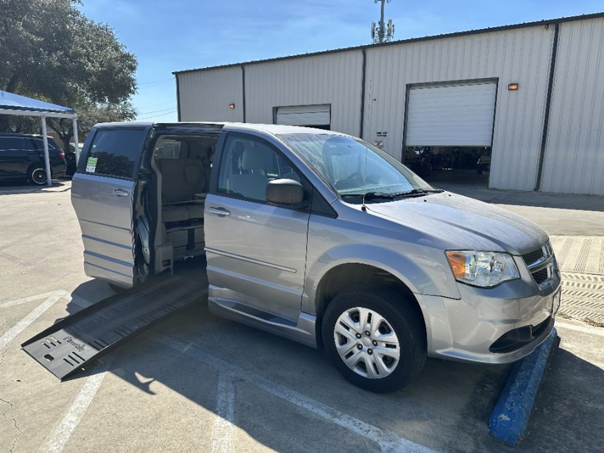 2015 Dodge Grand Caravan SE