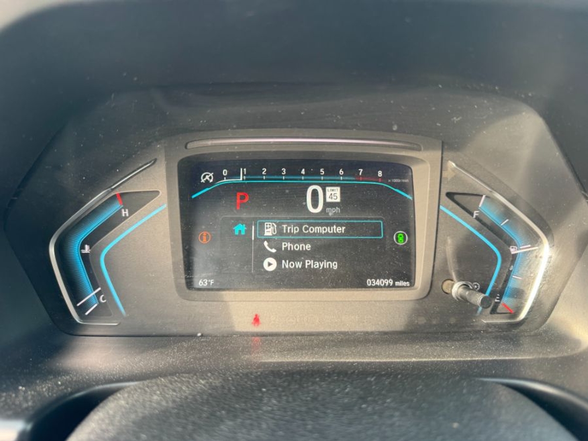 Black Honda Odyssey image number 6