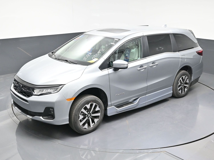 New 2026 Honda Odyssey EX-L - BraunAbility Side Entry Entry In Floor Automatic Ramp