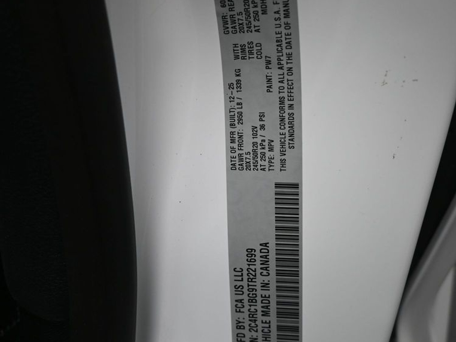 New 2026 Chrysler Pacifica Select Sport - BraunAbility Side Entry Fold Out Automatic Ramp