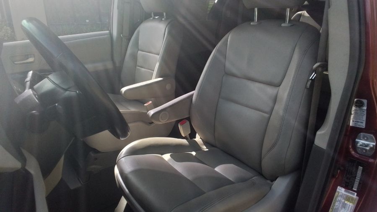 2019 TOYOTA SIENNA - Image 8