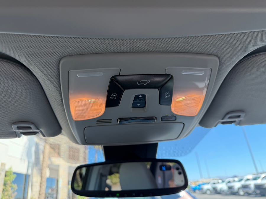 Used 2018 Toyota Sienna XLE - BraunAbility Side Entry Fold Out Automatic Ramp