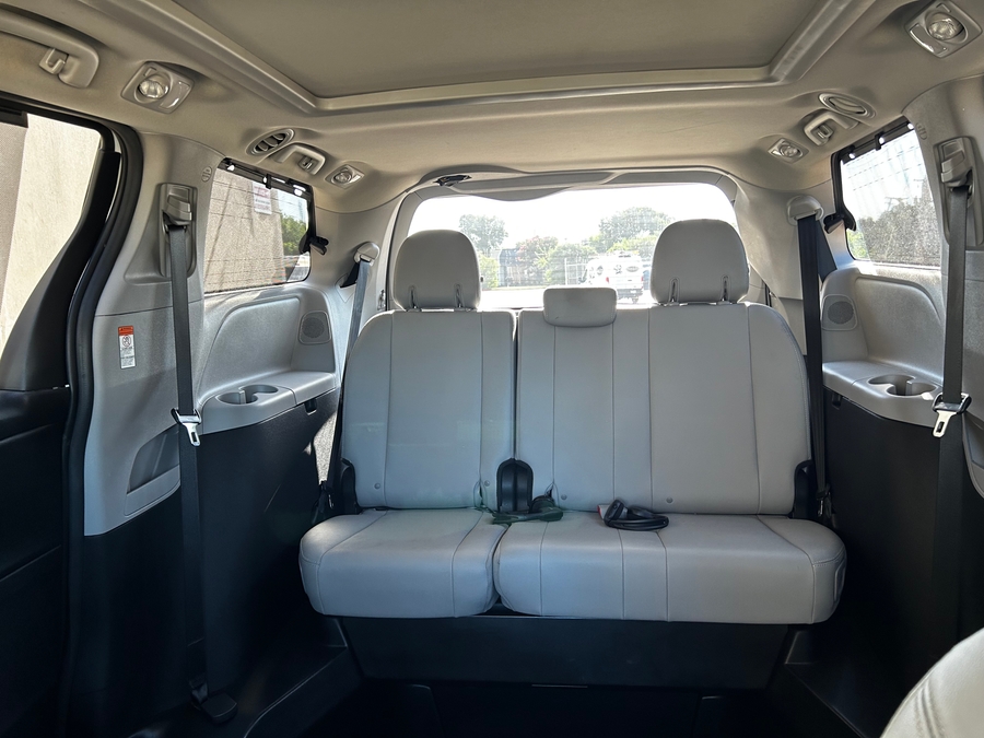Used 2020 Toyota Sienna Limited - VMI Side Entry In Floor Automatic Ramp