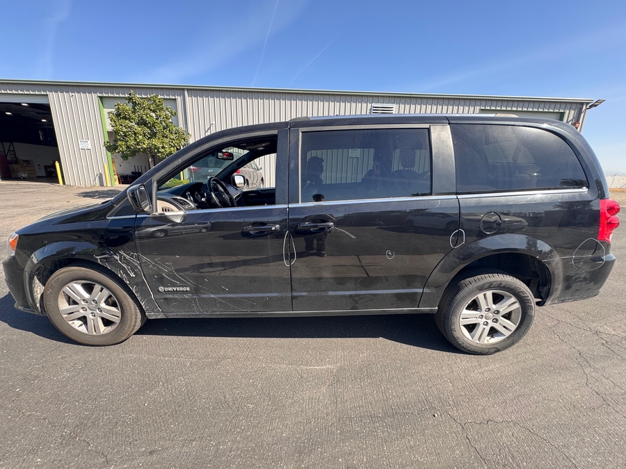 Black Dodge Grand Caravan image number 5