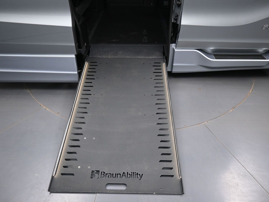 New 2026 Honda Odyssey EX-L - BraunAbility Side Entry Entry In Floor Automatic Ramp