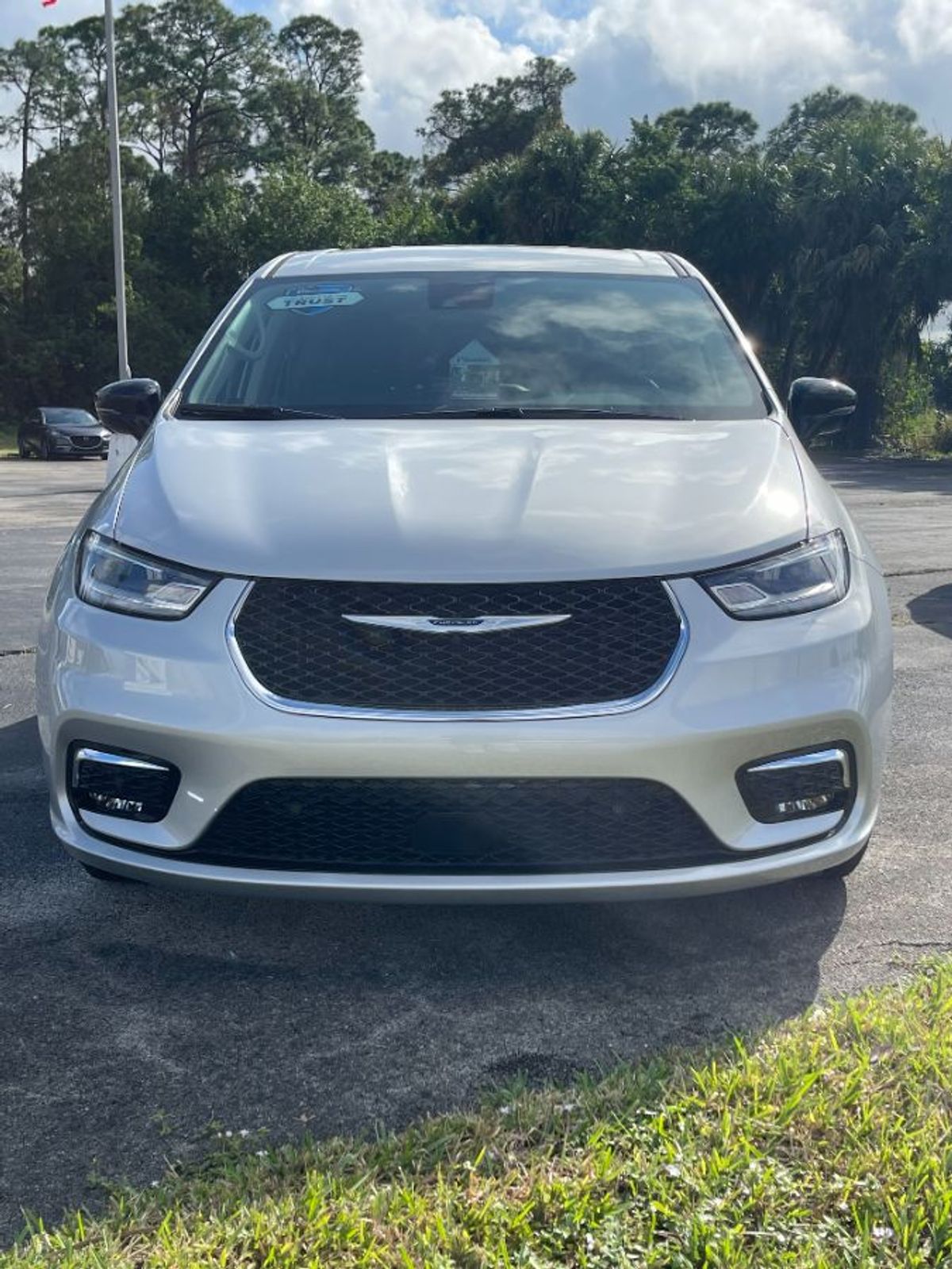 2024 CHRYSLER PACIFICA - Image 1