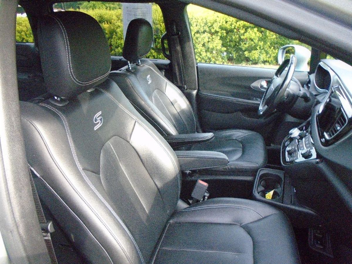 2019 CHRYSLER PACIFICA - Image 11