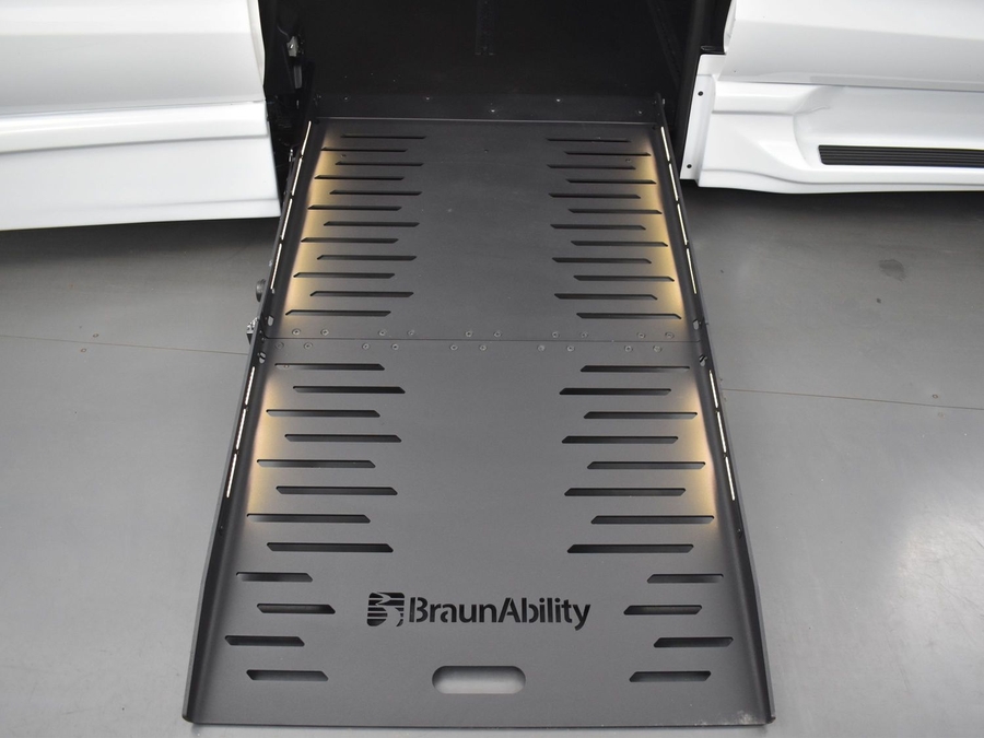 Used 2024 Chrysler Pacifica Touring L - BraunAbility Side Entry Entry Fold Out Automatic Ramp