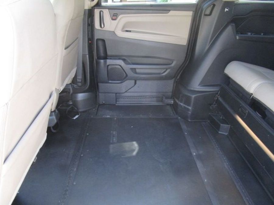 Used 2018 Honda Odyssey EX-L - BraunAbility Side Entry Entry In Floor Automatic Ramp