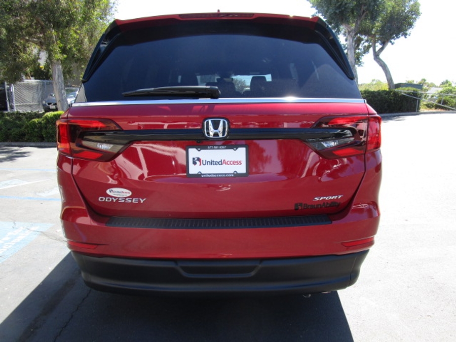 New 2026 Honda Odyssey Sport - BraunAbility Side Entry In Floor Automatic Ramp