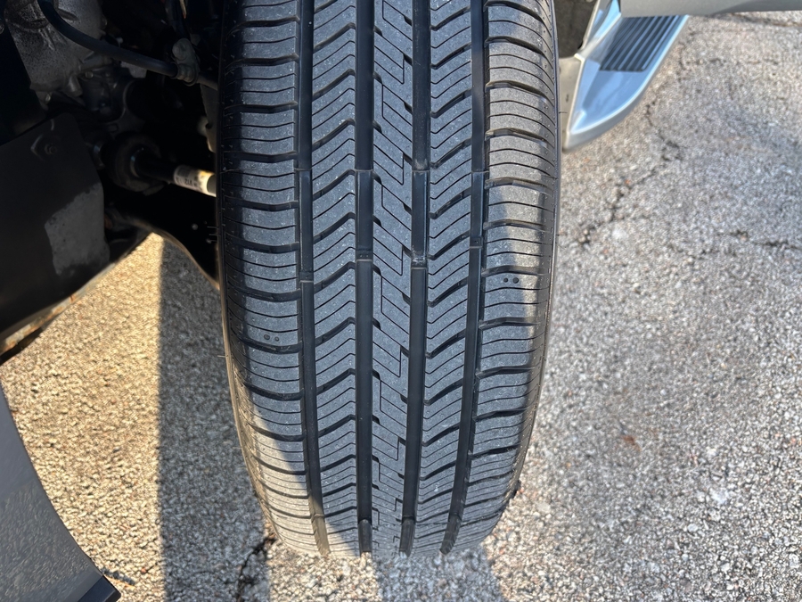 Used 2021 Toyota Sienna Hybrid XLE Base - BraunAbility Side Entry Entry Fold Out Automatic Ramp