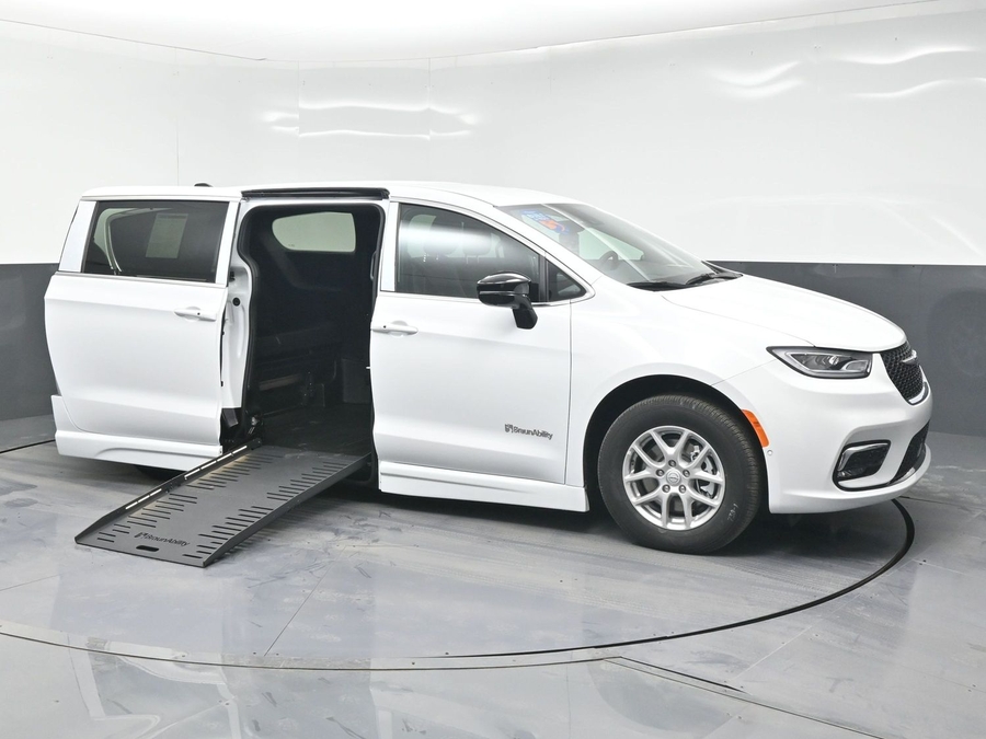 White Chrysler Pacifica with Side Entry Automatic Fold Out ramp