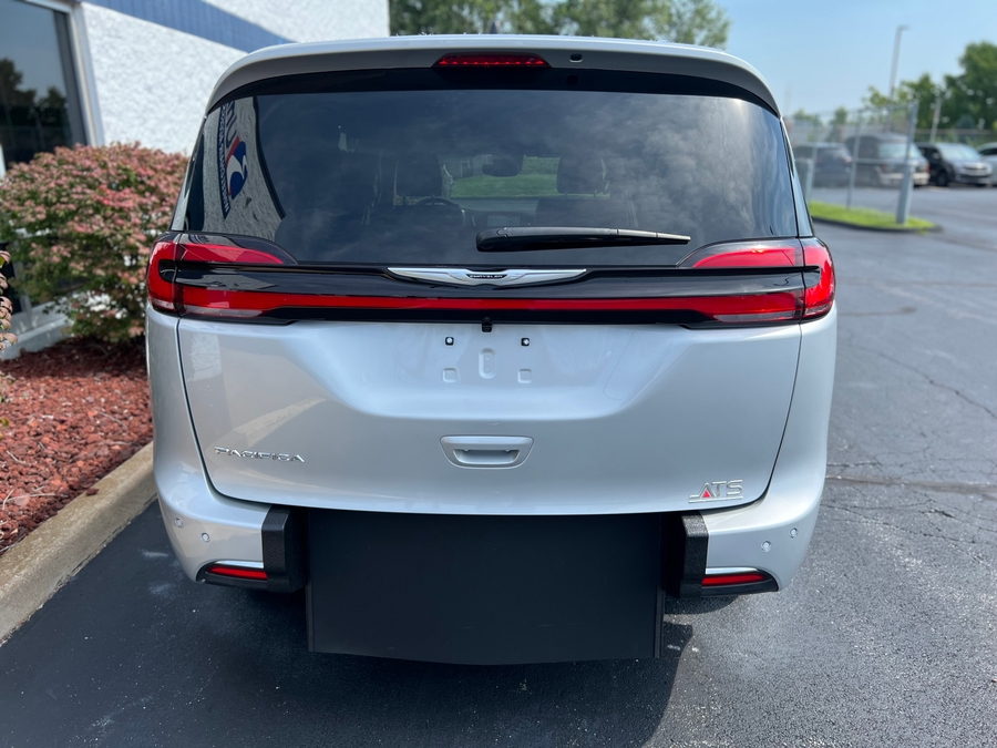 Used 2026 Chrysler Pacifica Select - ATS Commercial Rear Entry Fold Out Manual Ramp