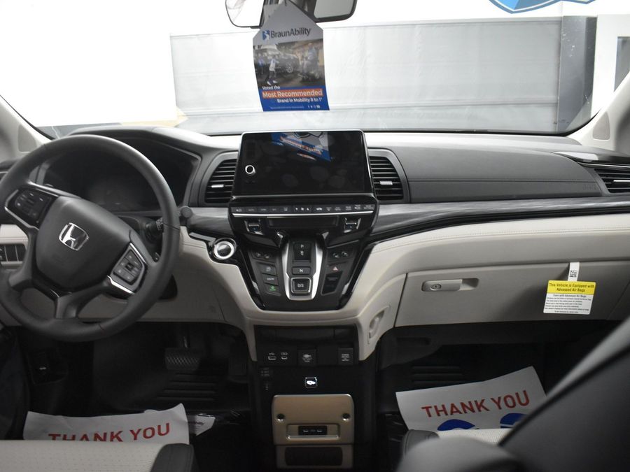 New 2025 Honda Odyssey Elite - BraunAbility Side Entry Entry In Floor Automatic Ramp