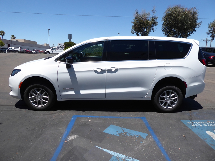 New 2026 Chrysler Voyager LX - BraunAbility Commercial Rear Entry Fold Out Manual Ramp