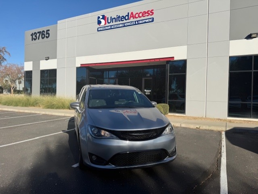 Used 2019 Chrysler Pacifica Touring Plus - BraunAbility Side Entry Entry Fold Out Automatic Ramp