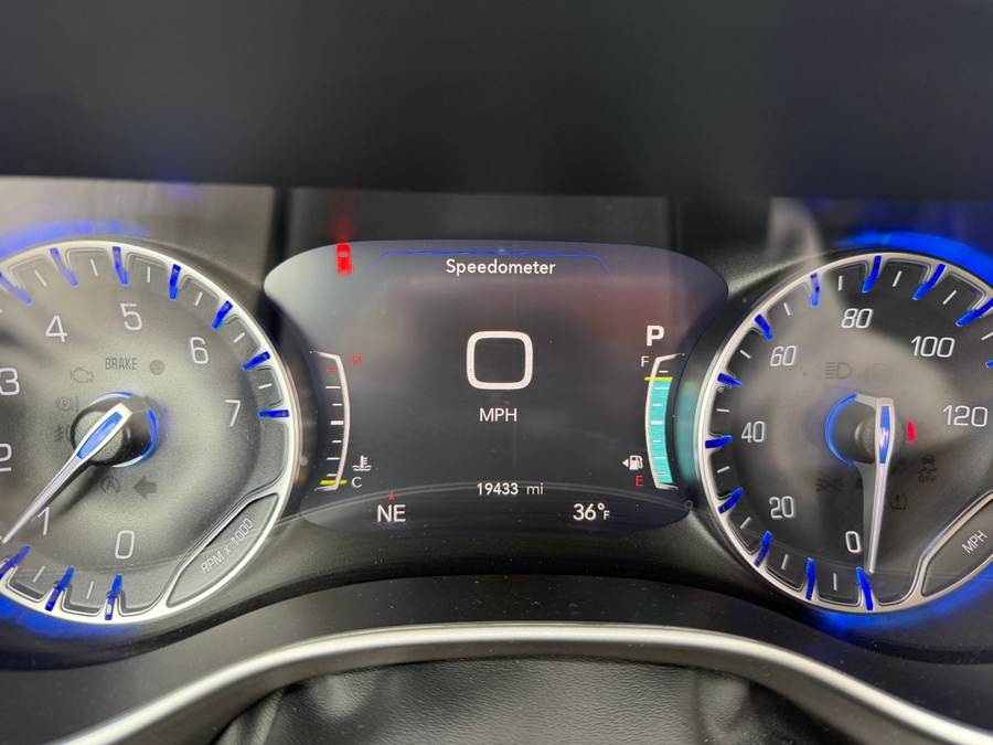 Used 2023 Chrysler Pacifica Touring L - BraunAbility Side Entry Entry Fold Out Automatic Ramp