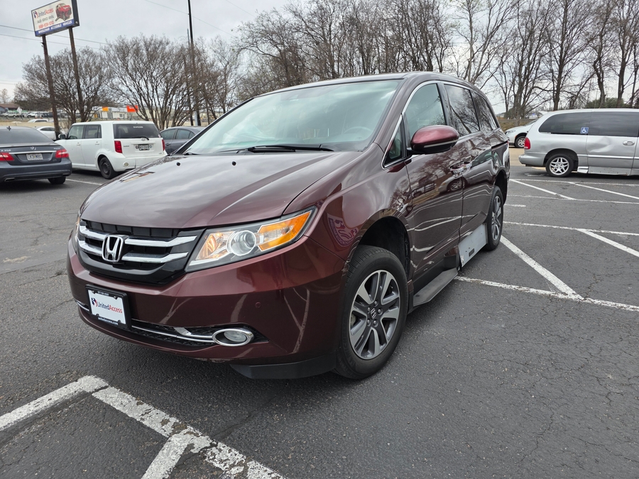 Used 2017 Honda Odyssey Elite - VMI Side Entry Entry In Floor Automatic Ramp