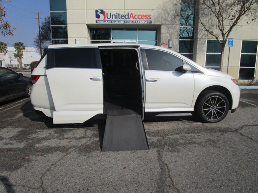 Used 2014 Honda Odyssey EX-L - VMI Side Entry Entry In Floor Automatic Ramp