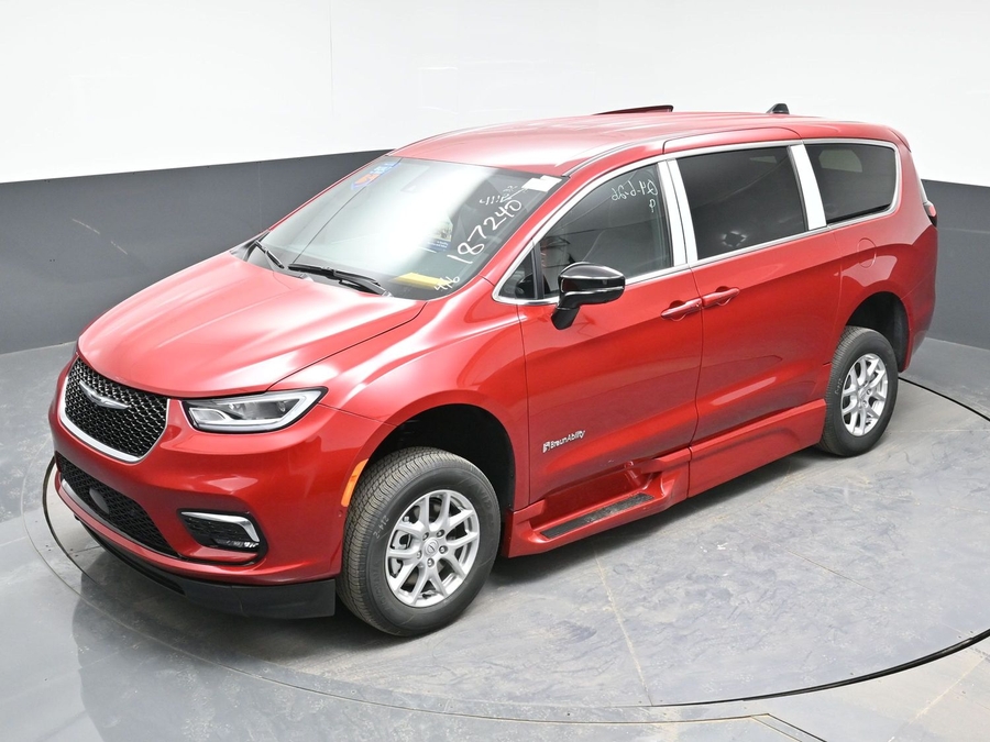 Red Chrysler Pacifica image number 20