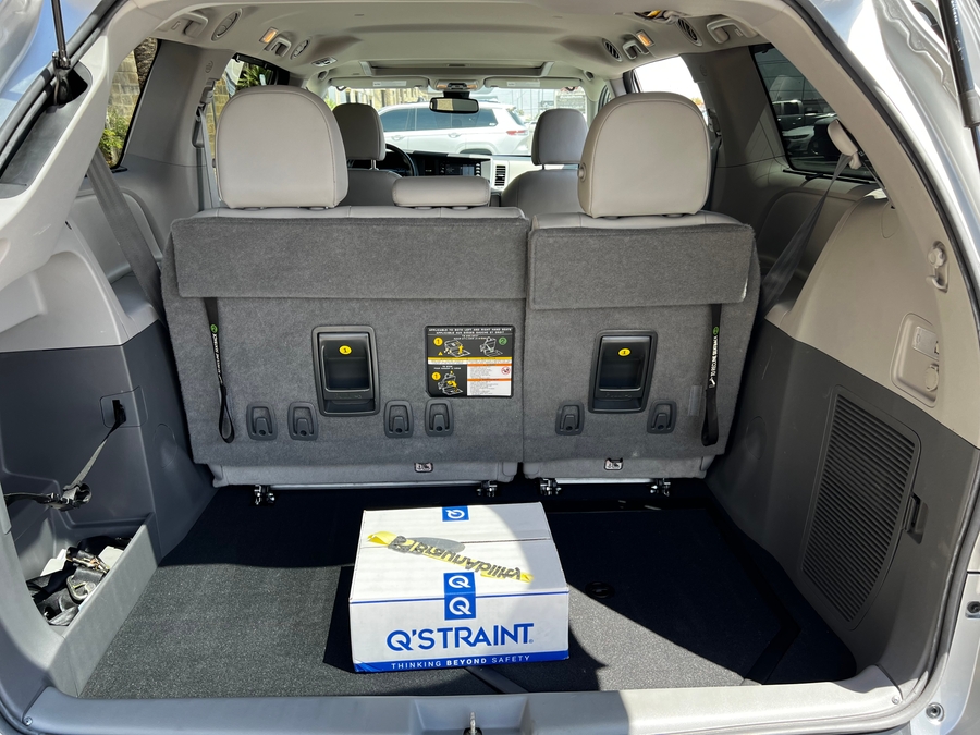 Used 2020 Toyota Sienna XLE - BraunAbility Side Entry Entry In Floor Automatic Ramp
