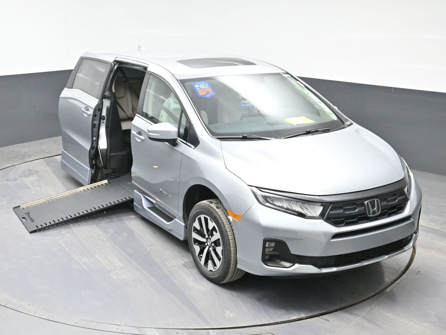 New 2026 Honda Odyssey EX-L - BraunAbility Side Entry Entry In Floor Automatic Ramp