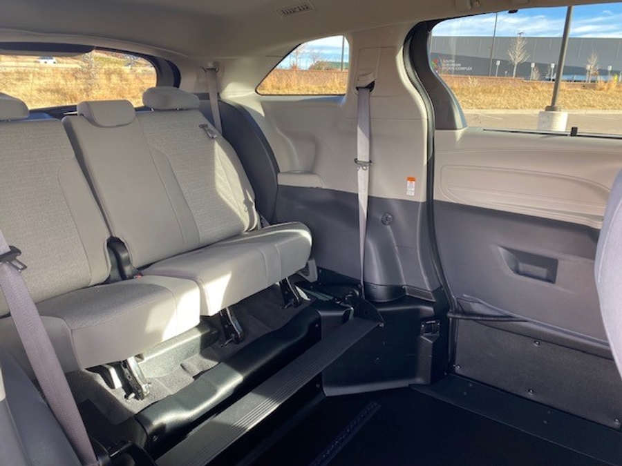 Used 2024 Toyota Sienna Hybrid LE - BraunAbility Side Entry Entry Fold Out Automatic Ramp