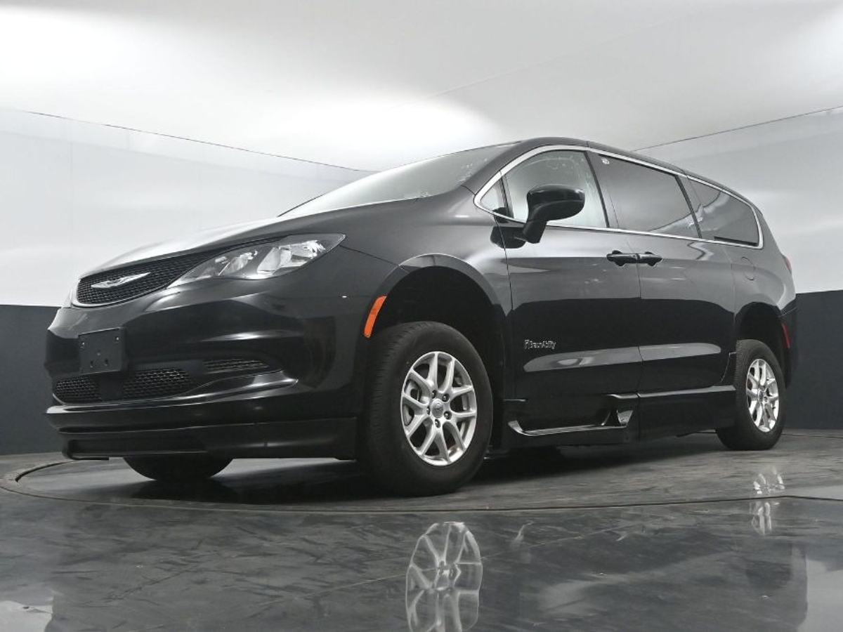 2023 CHRYSLER VOYAGER - Image 19