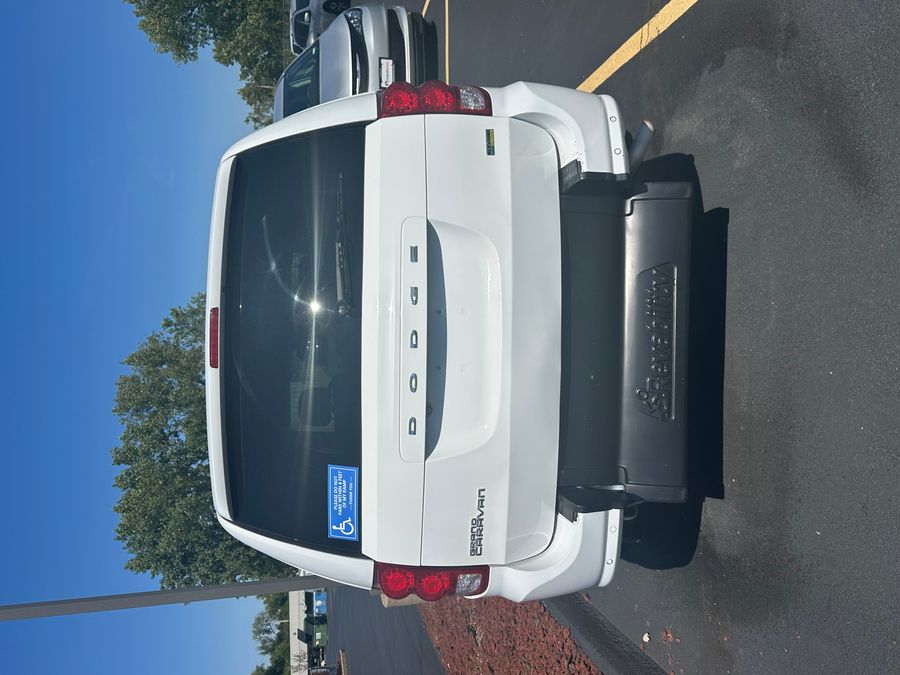 Used 2019 Dodge Grand Caravan SE - OTH Rear Entry Entry Fold Out Manual Ramp