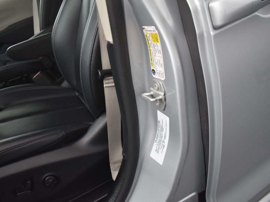 Used 2024 Chrysler Pacifica Touring L - BraunAbility Side Entry Entry Fold Out Automatic Ramp