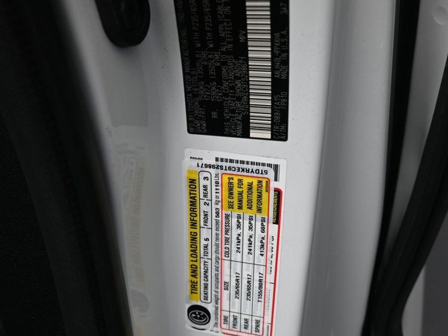 2026 Toyota Sienna XLE - Photo 17